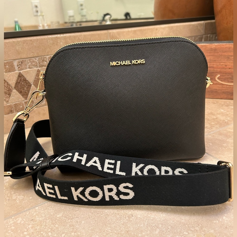 Michael Kors cross body